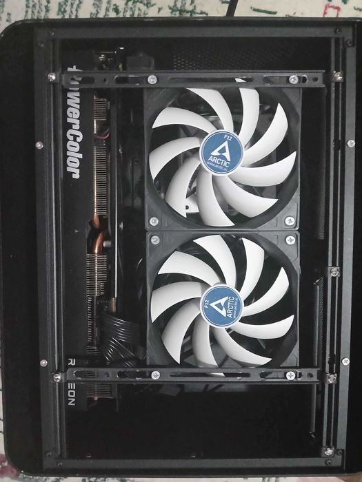 PC mini ITX 64gb ddr4 rx6800 16gb vram ryzen 3600 streacom da2 v2