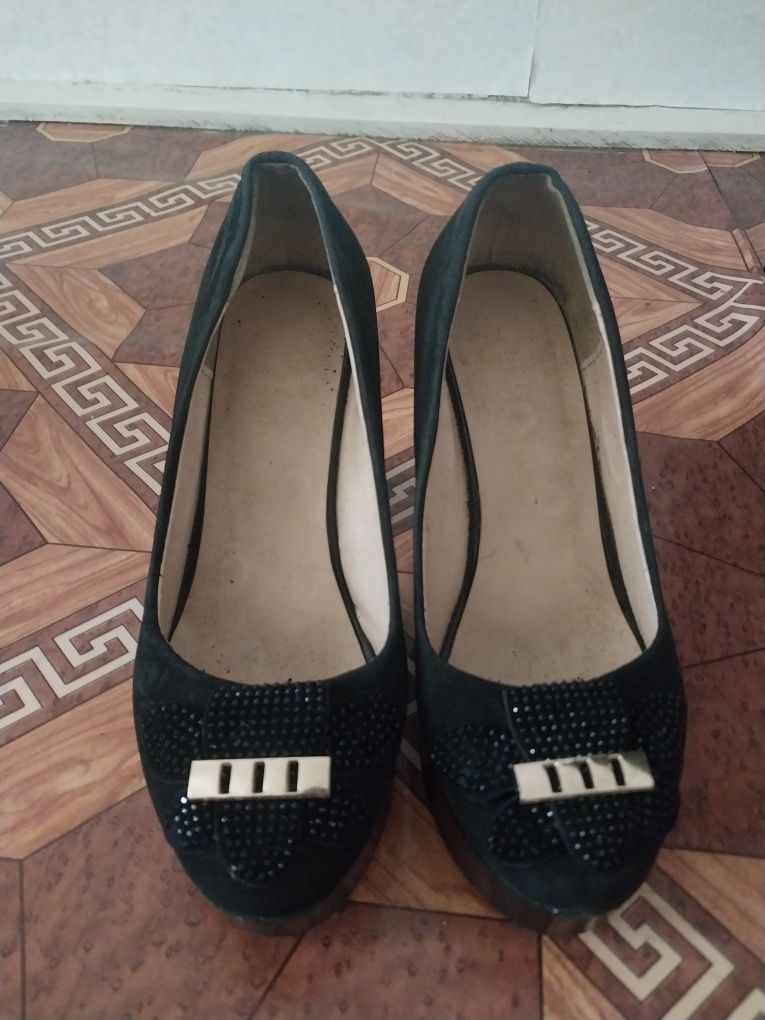 Продам туфли 35 размера
