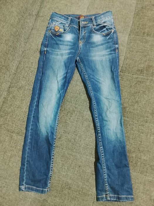 Джинсы на 6-7 лет