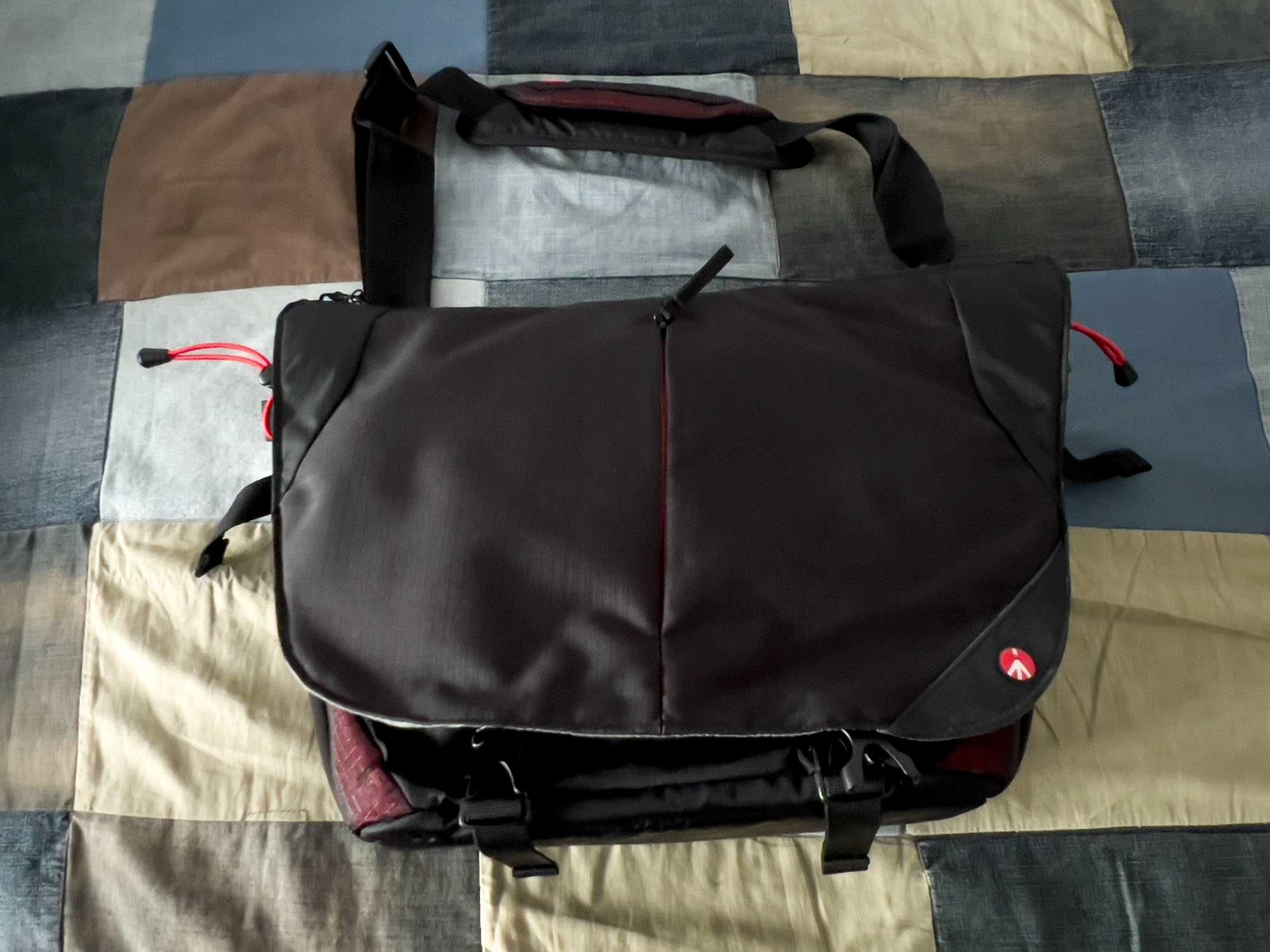 Продавам Manfrotto Pro Light camera messenger Bumblebee M-30