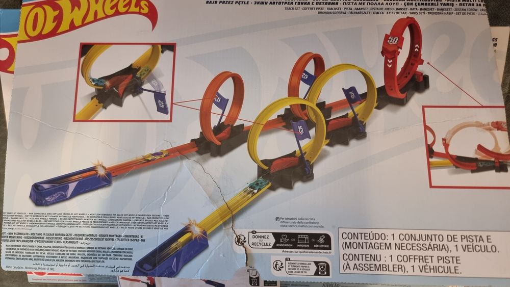 Трек Hot Wheels с машинками
