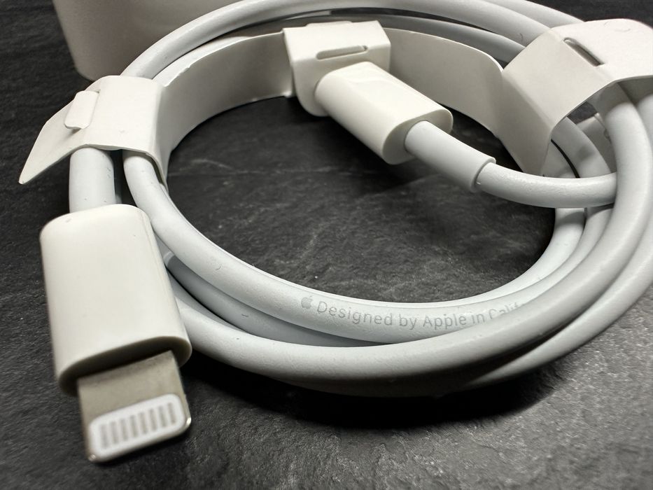 Зарядно за apple iPhone - 20w