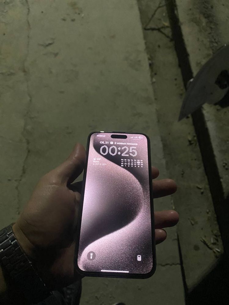 Iphone 15Pro Max v idealnom sostoyanii