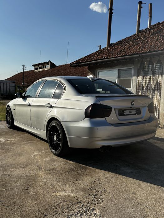 BMW 320i 2006 На части