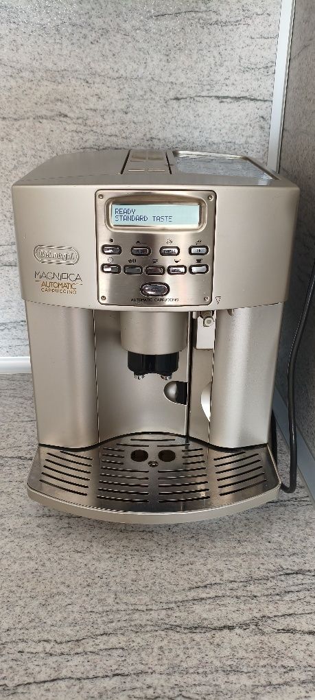 Delonghi Magnifica Automatic Cappuccino