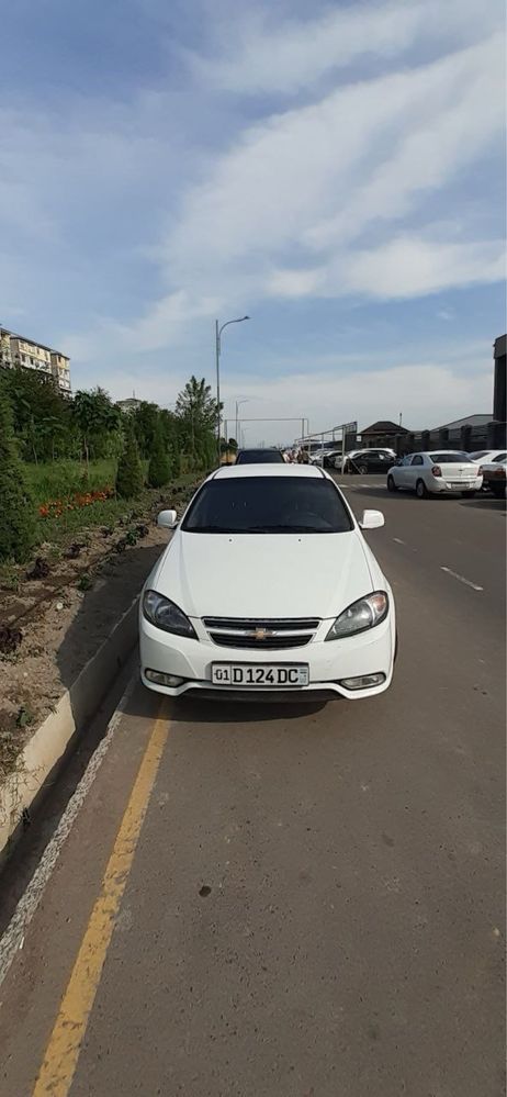 Chevrolet Gentra 2013 srocnaa