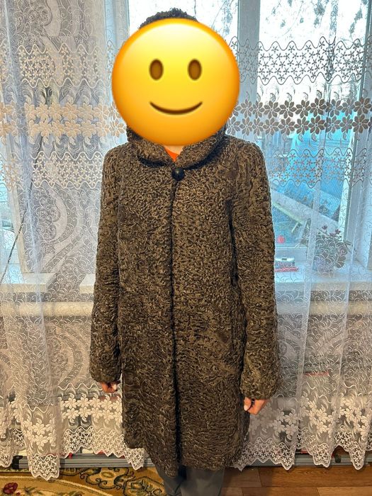 Продам Шубу  каракуль