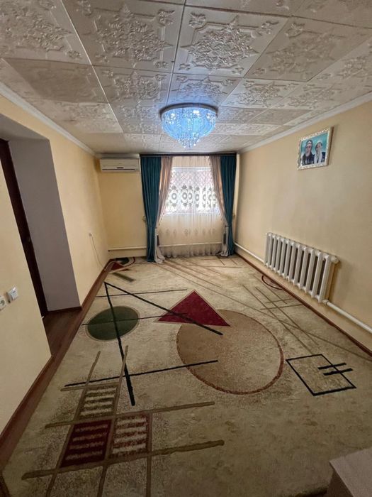 Уй сатылады жаксы жерде