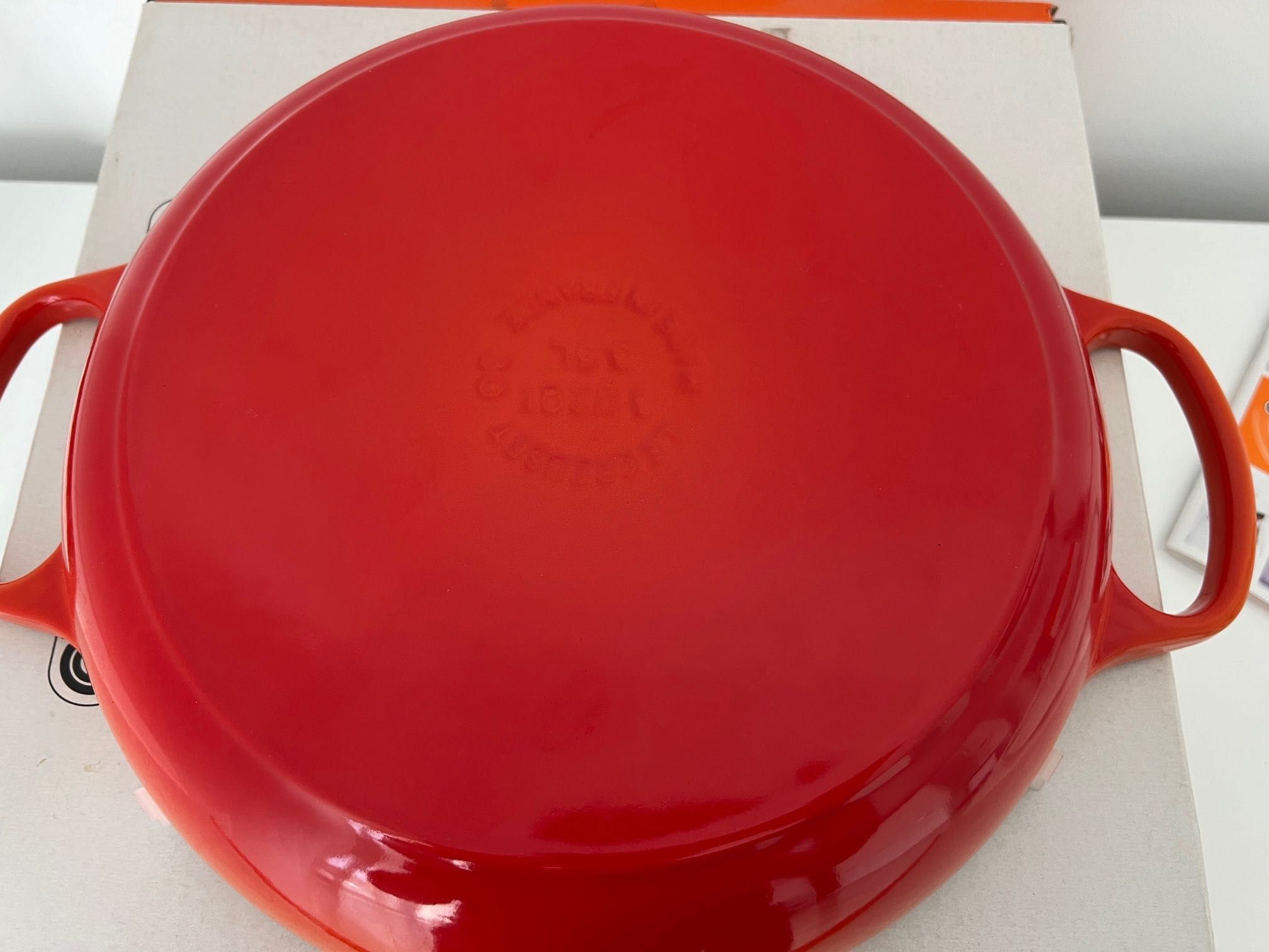 Oala cu capac de sticla Le Creuset 30 cm