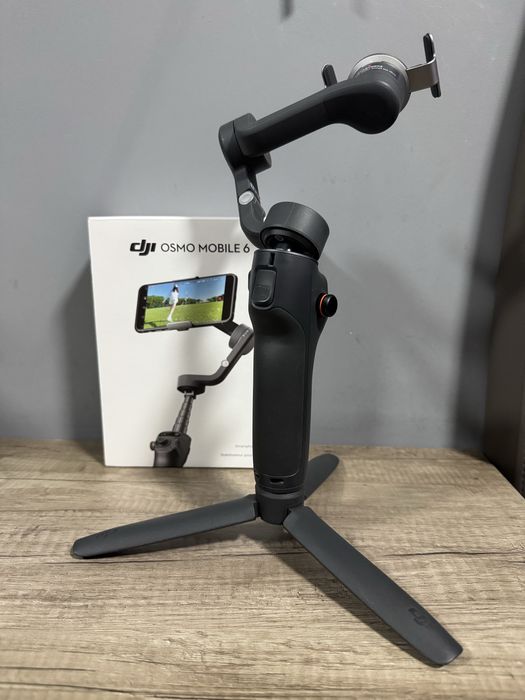 DJI Osmo Mobile 6 – стабилизатор за телефон / Gimbal