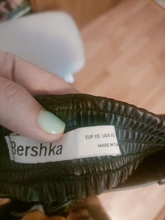 Pantaloni piele ecologica