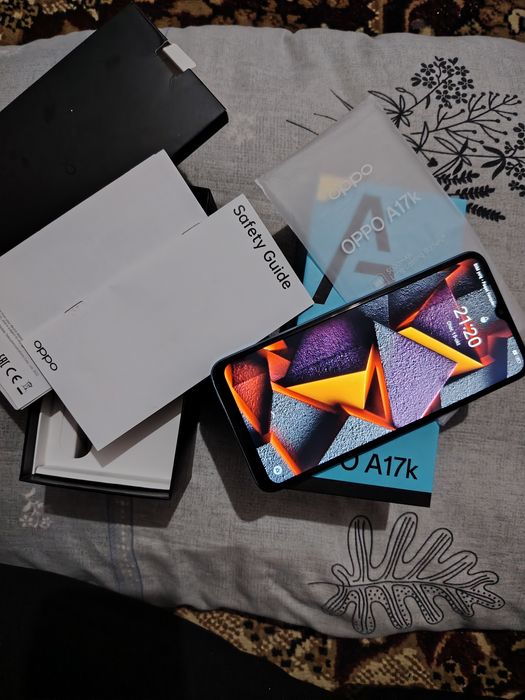 Oppo A17k holati ideal tinniq