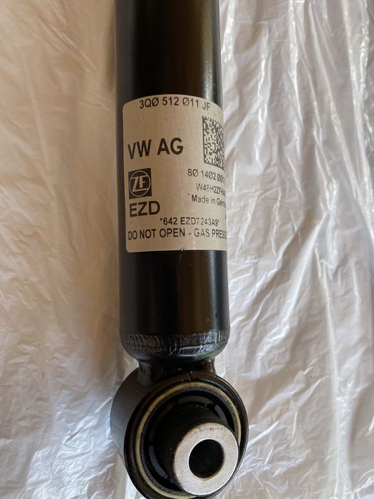 Amortizor spate passat b8