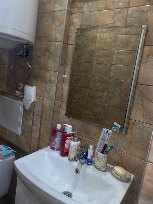 Дава се под наем Тристаен апартамент в Варна, Чайка - 75 кв.м за 663 € - Снимка #16