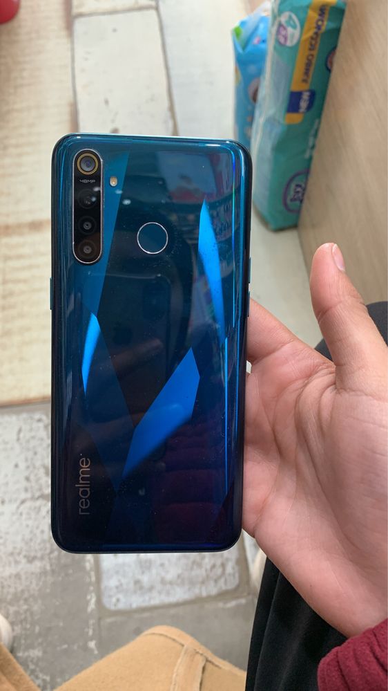 Realme 5 Pro. Model RMX1971
