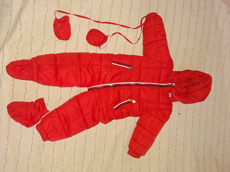 Продам зимние комбинезоны