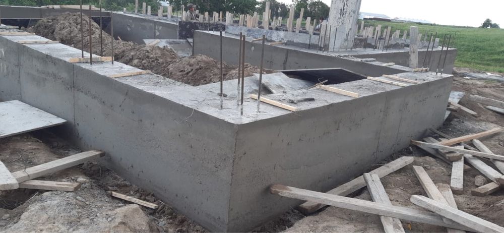 Заливаем фундамент