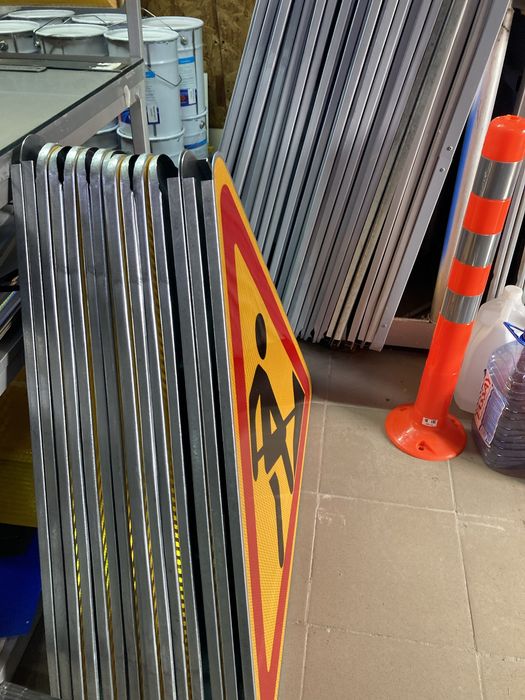 Знаки дорожного движения