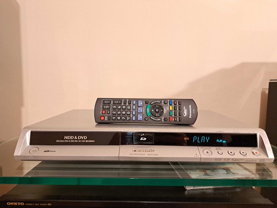HDD Dvd recorder Panasonic  DMR-EH56  cu hard disc, sd card.