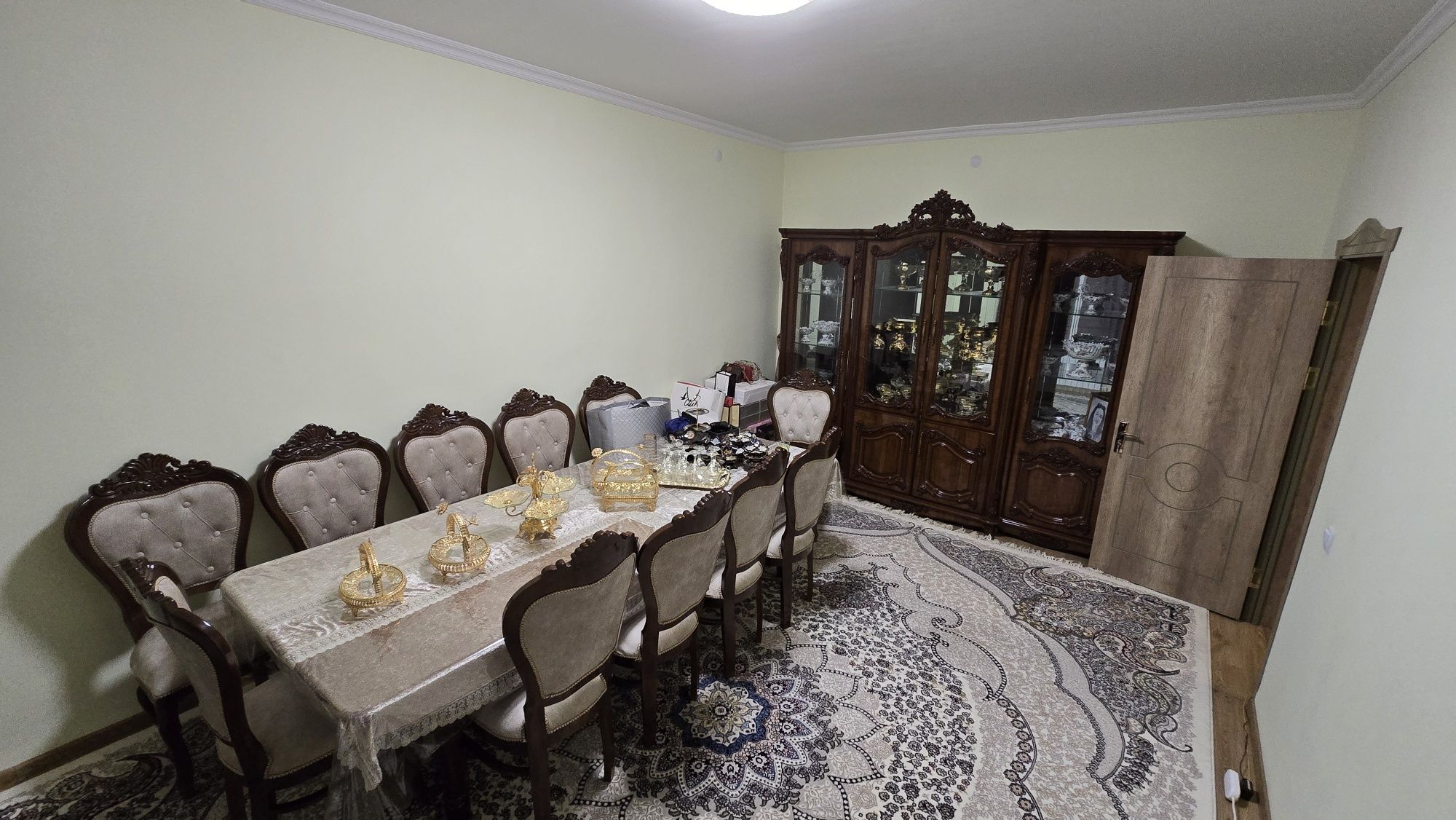 Dom  sotiladi qorasuv massivi