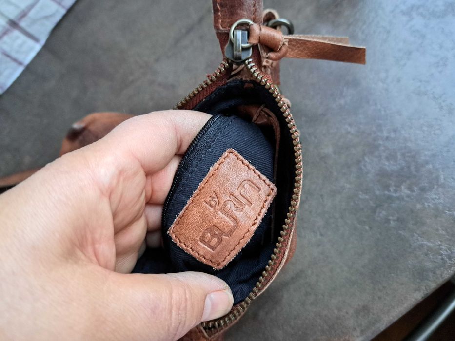 дамска чанта,малка кожена чантичка,протмоне-естествена кожа