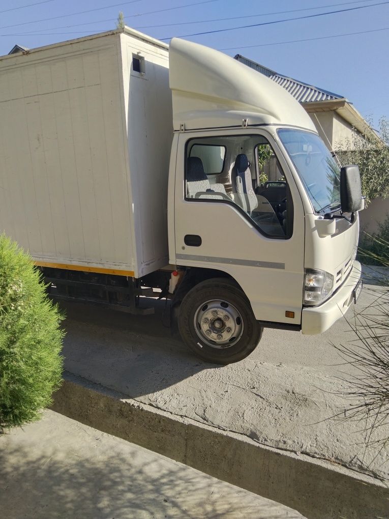 Isuzu 2012 yil xolati zur