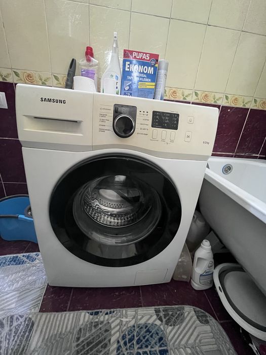 Продаеться стиральная машина Samsung