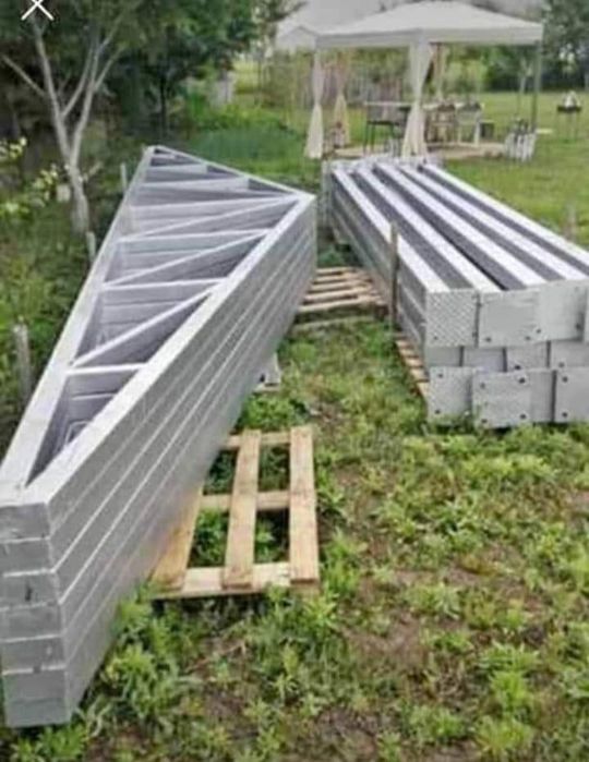 Vând hala metalică