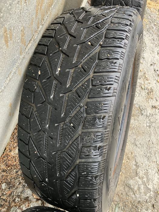 Vand cauciucuri de iarnă TAURUS 225 60 R17 103V