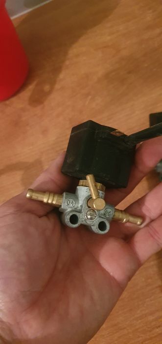 Клопон бензиновый