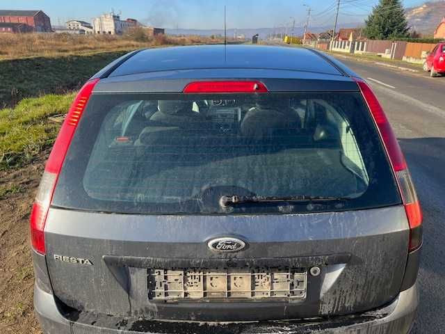 Dezmembrez Ford Fiesta 2004 1.3 benzina 51kw 70cp,A9JA