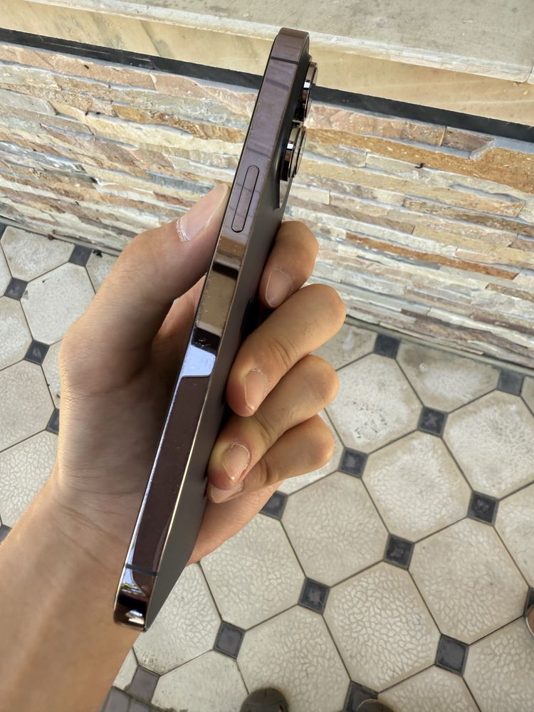 Продам IPhone 14 pro max