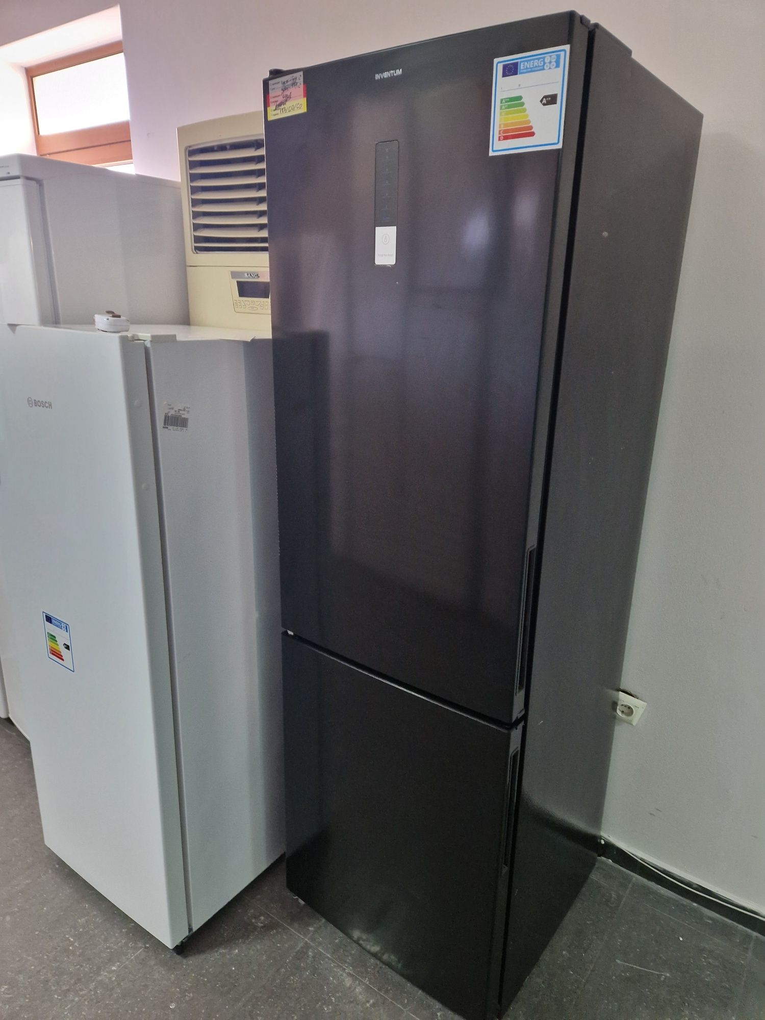 Хладилник с фризер Inventum A++ No Frost 186/60/60