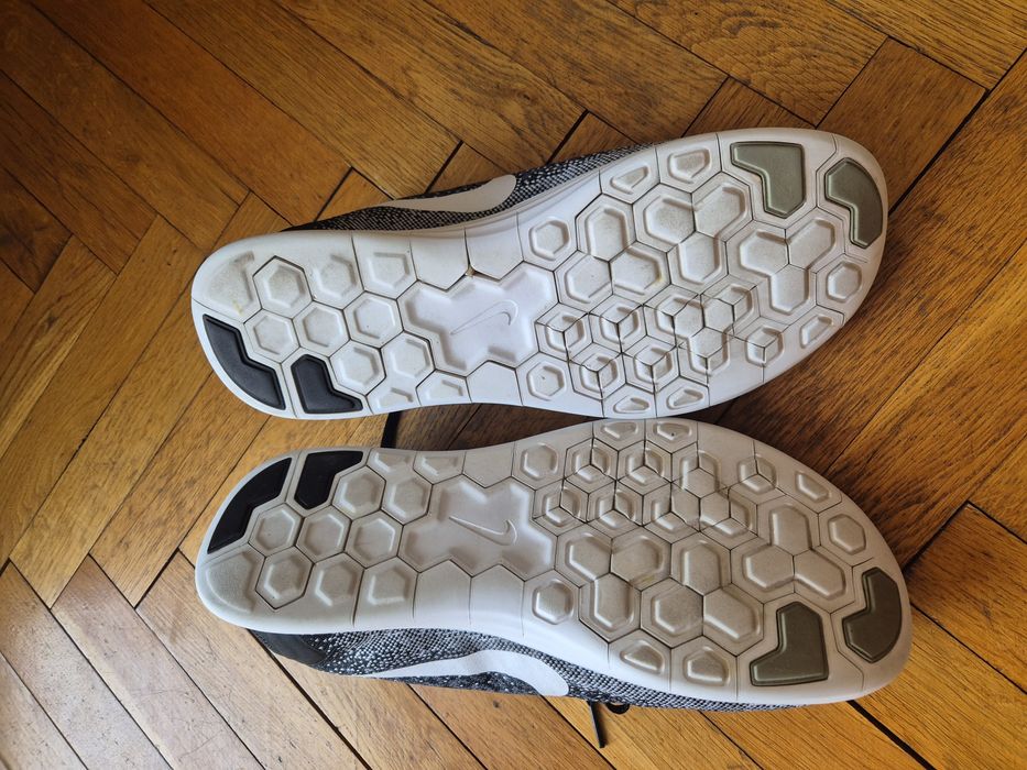 Маратонки nike 46 нмер
