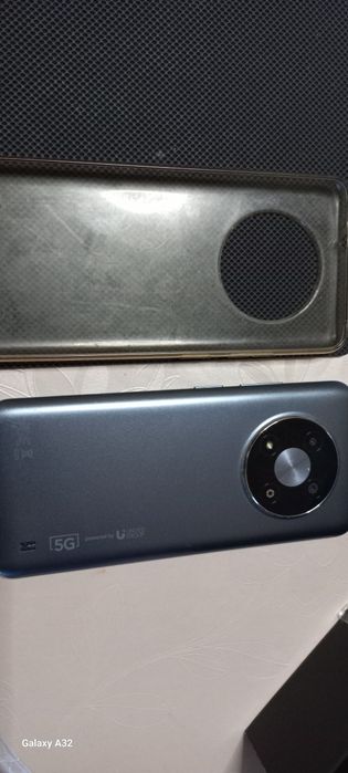 Лот смарт телефони