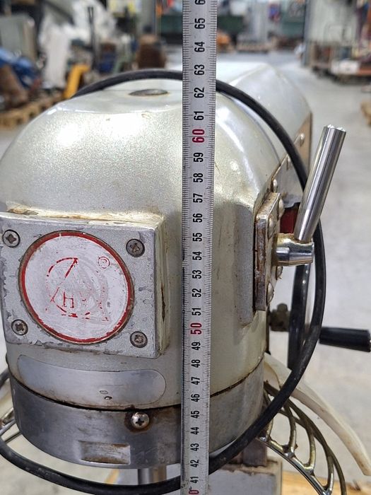 Професионален миксер