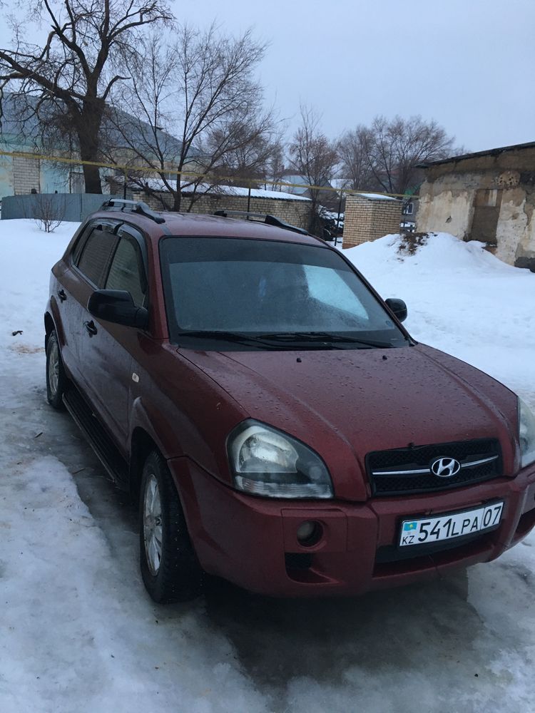 Продам машину Hyundai Tucson