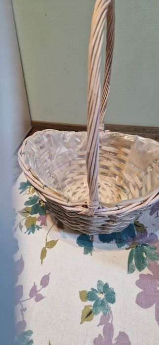 Продам корзину для праздника размер28/22.