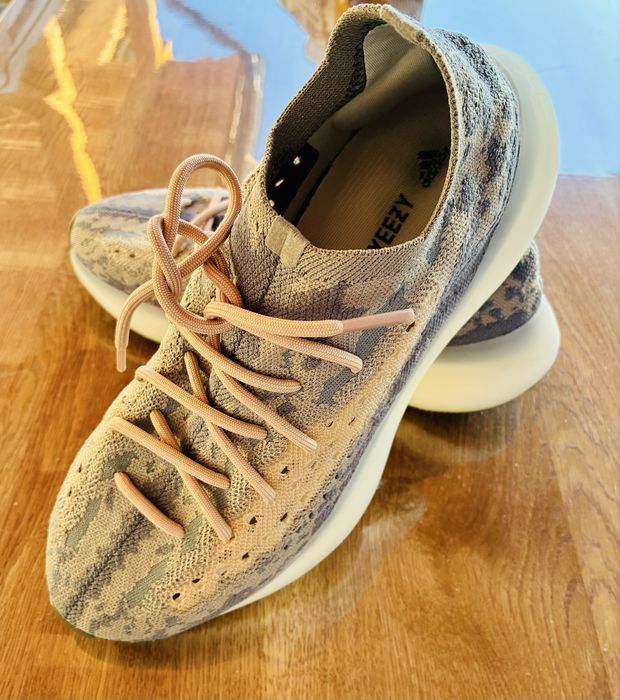 Adidas Yeezy 380, mar 46, ca noi