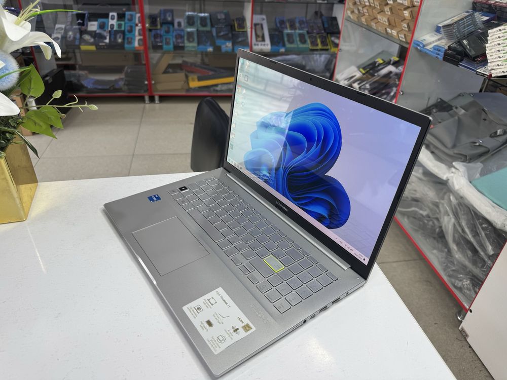 asus vivobook oled ekranlik i5-11 16/256 ssd holatlari yaxshi IT uchun