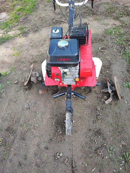 Motosapă, motocultor