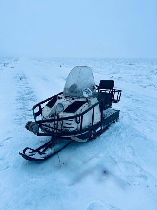 Продам Снегоход буран