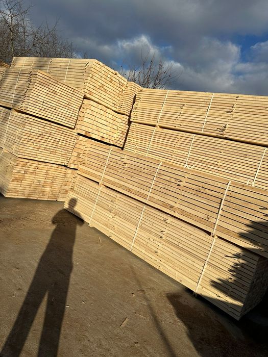 Vând cherestea rășinoase