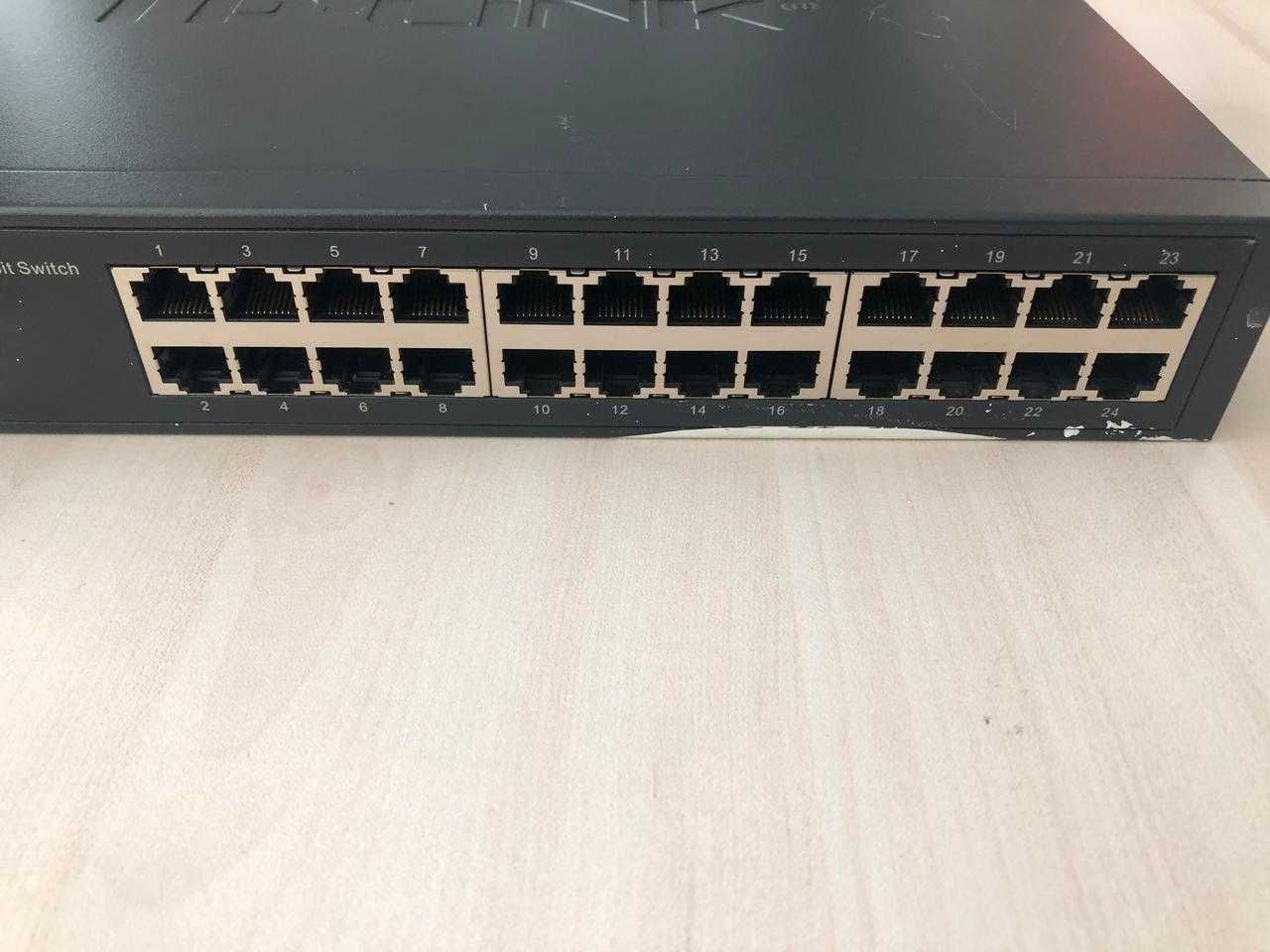 Коммутатор TP-Link TL-SG1024D 24-портовый