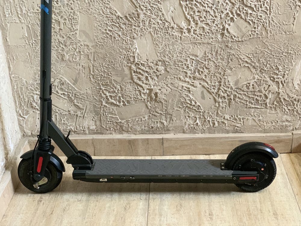 Elektro samokat ideal holatda