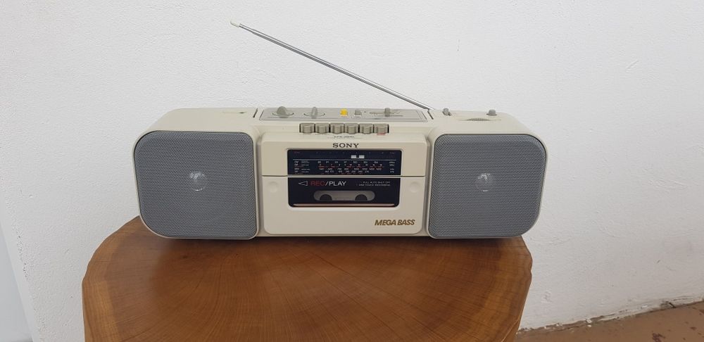 Radio casetofon Sony CFS 208L