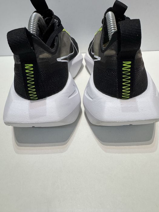 Маратонки NIKE VISTA .Номер 40