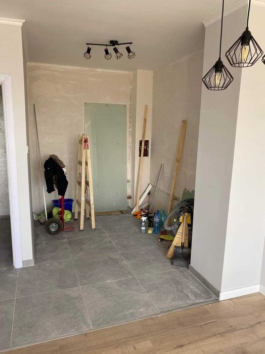 Продава се Двустаен апартамент в Пловдив, Тракия - 68 кв.м за 1390 €/кв.м - Снимка #2