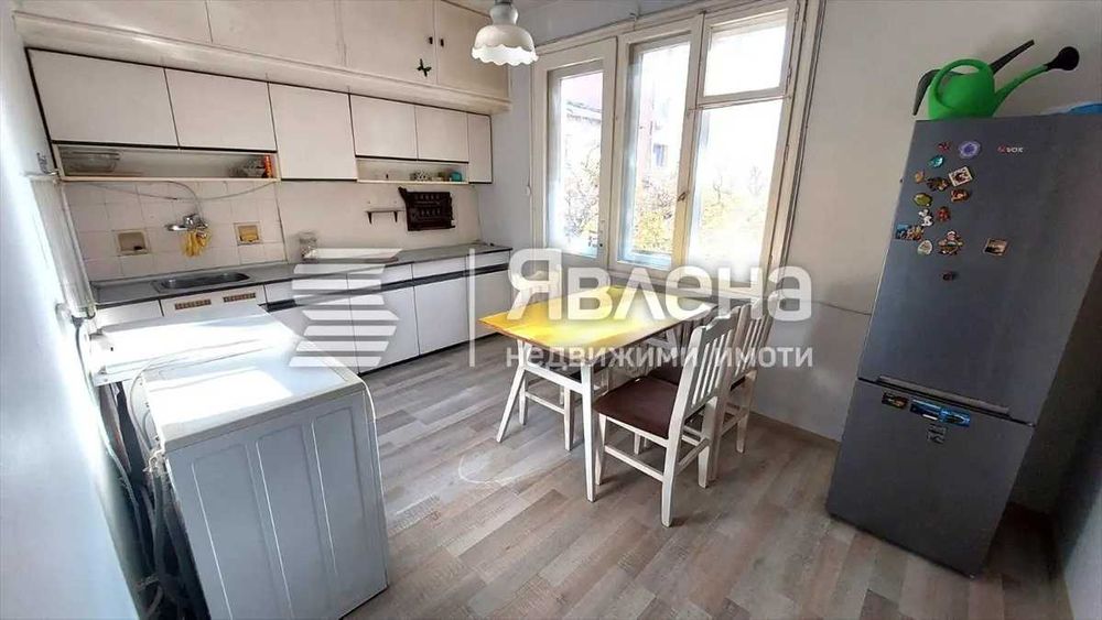 Дава се под наем Двустаен апартамент в София, Център - 103 кв.м за 638.01 € - Снимка #4