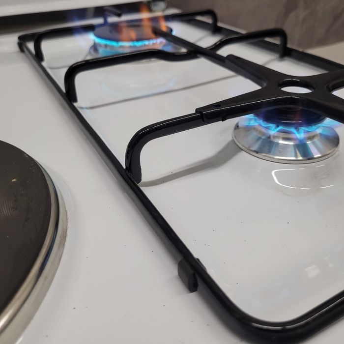 Нова печка с газ.